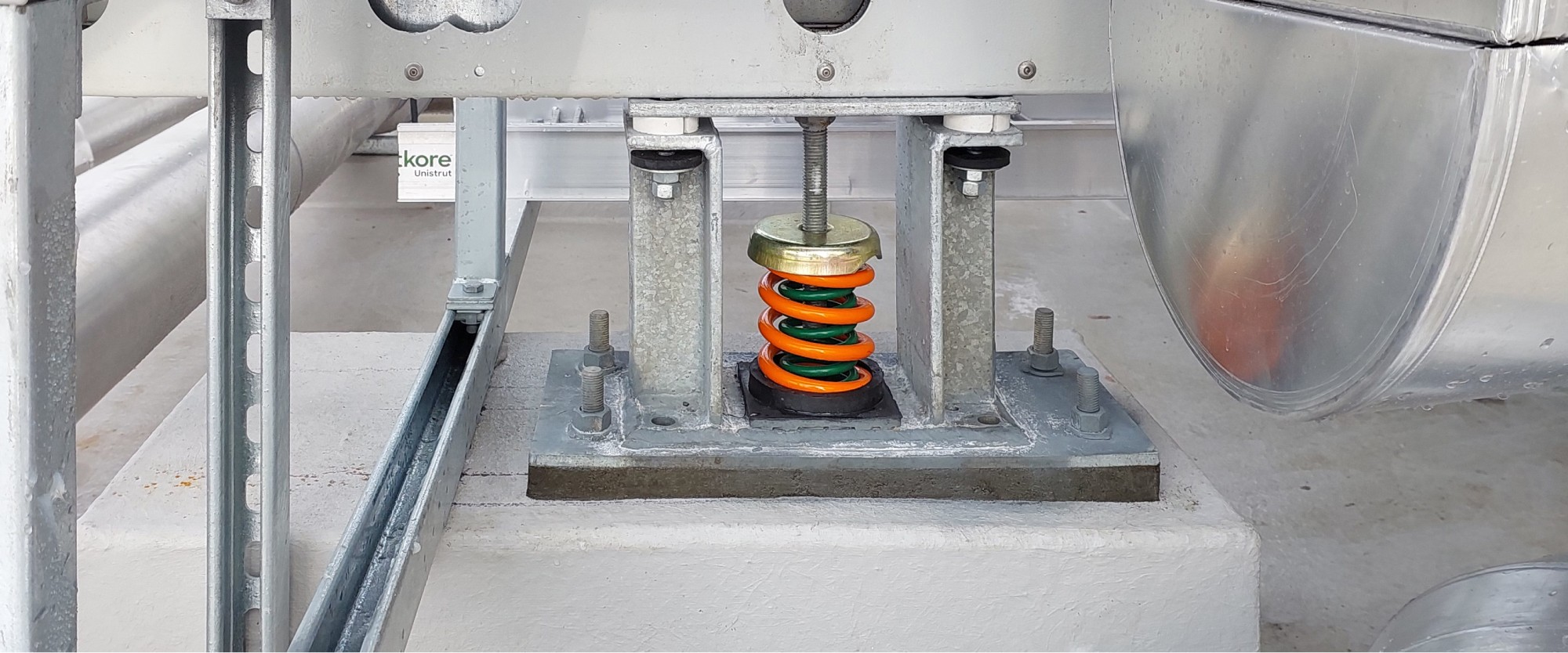 KINETICS® FLSS isolators